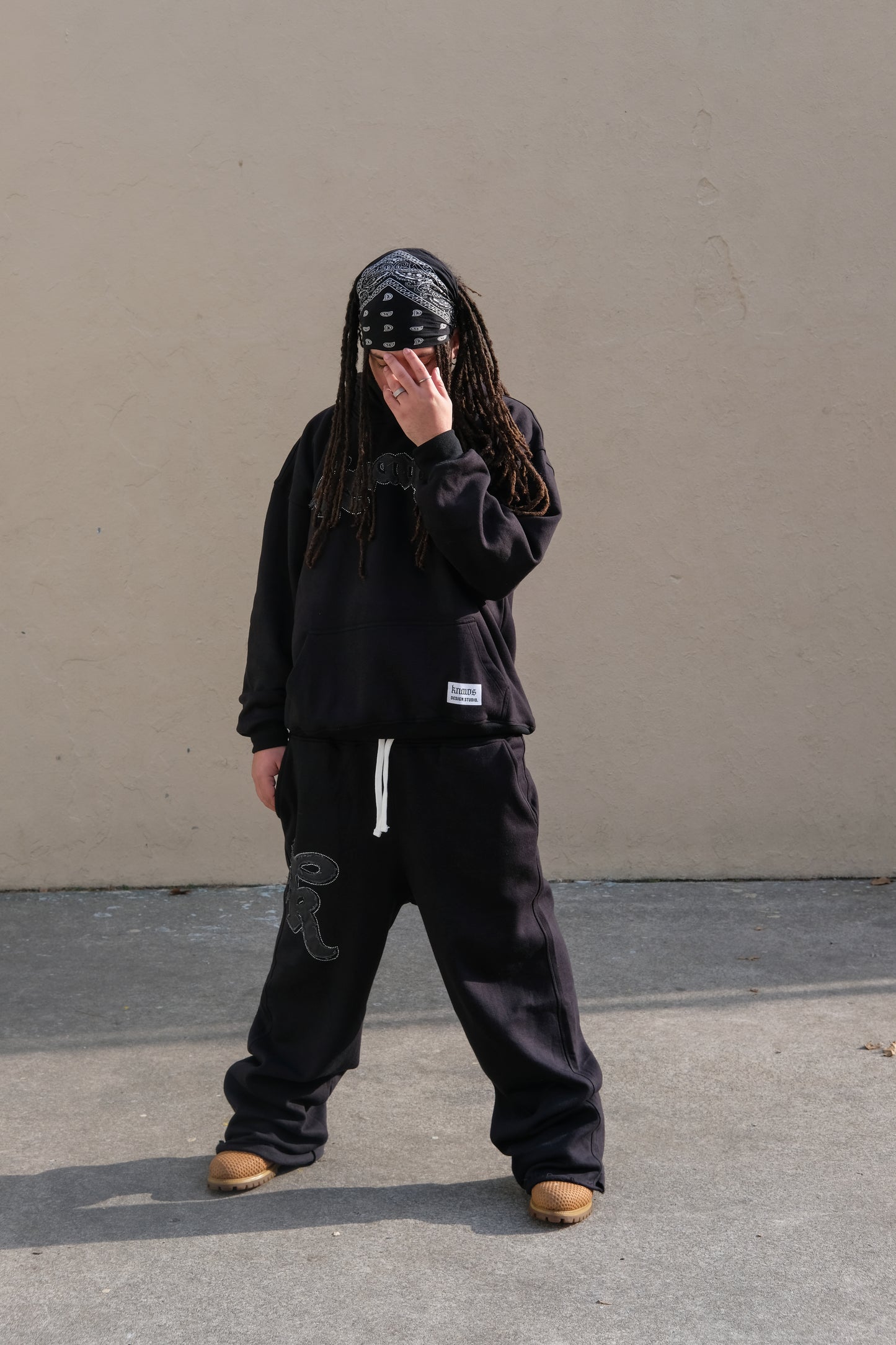 Black Crew love Hoodie